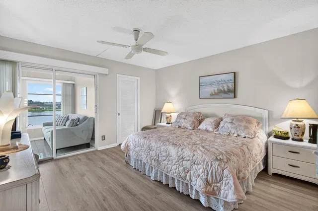 Residence photo 22