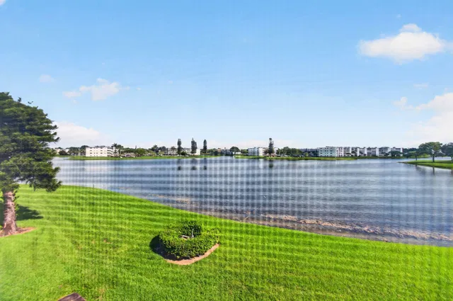 Residence photo 47
