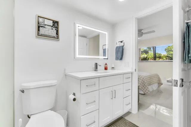 Unit 208 photo 30