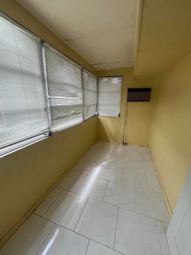 Residence photo 11