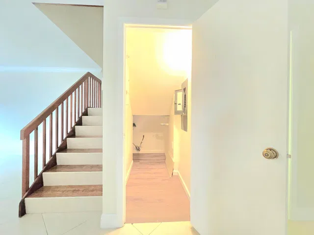 Residence photo 6