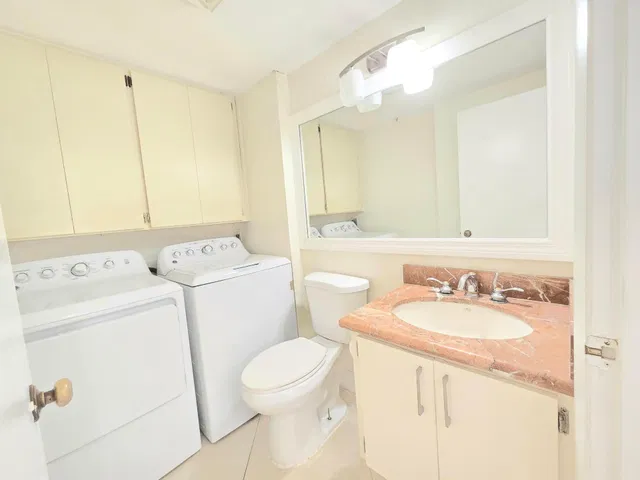 Residence photo 10