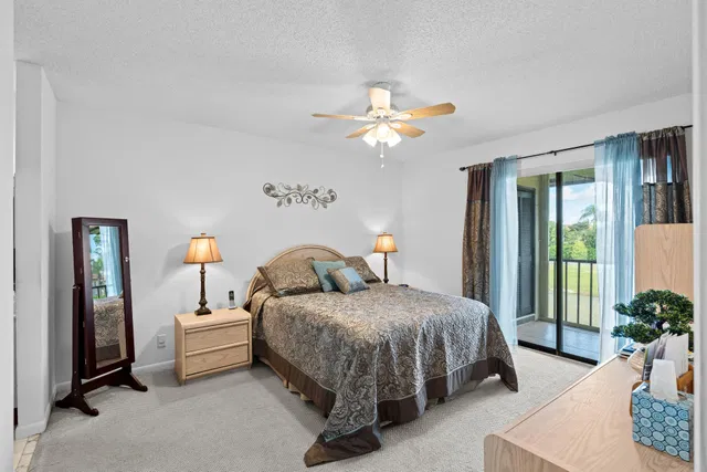 Residence photo 19