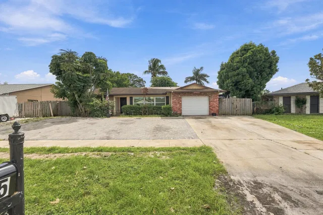 Residence photo 2