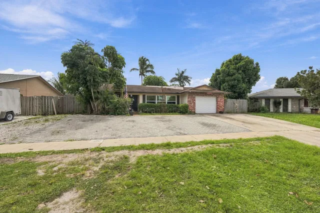 Residence photo 3