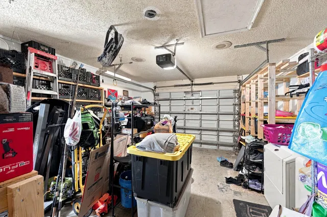 Residence photo 18