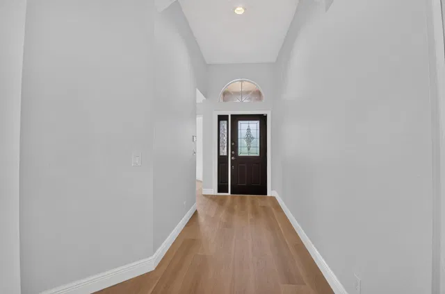 Residence photo 2