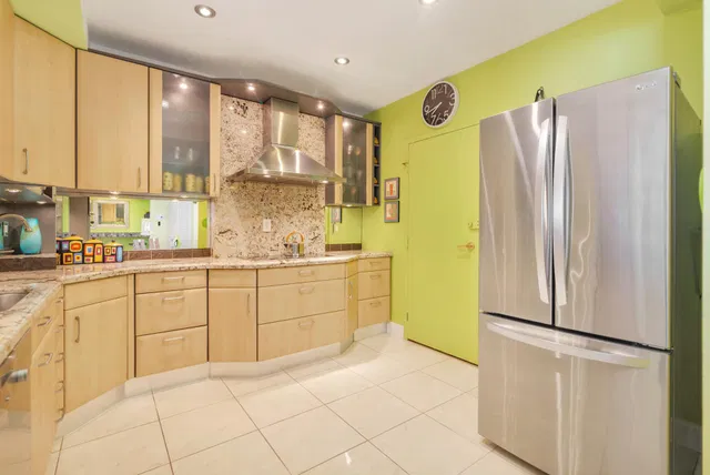South Palm Beach Unit 8260 photo 11