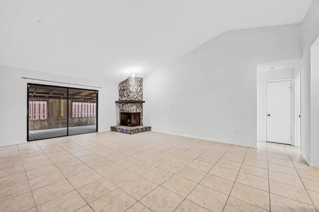 Residence photo 11