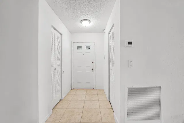 Residence photo 15