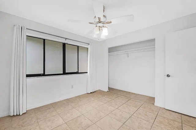 Residence photo 33