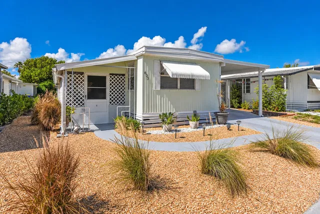 Residence photo 2