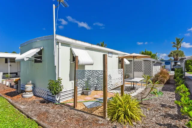 Residence photo 5
