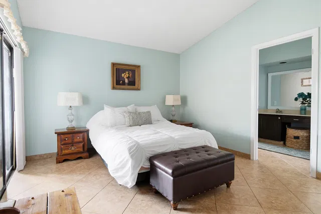 Residence photo 18