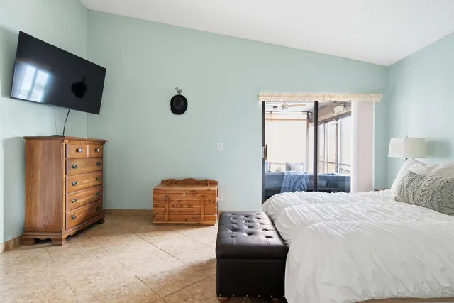 Residence photo 19