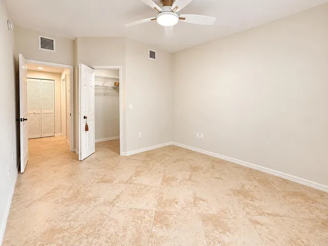 Unit 102 photo 8