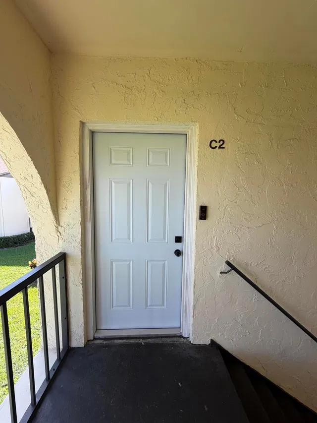 Unit C-2 photo 7