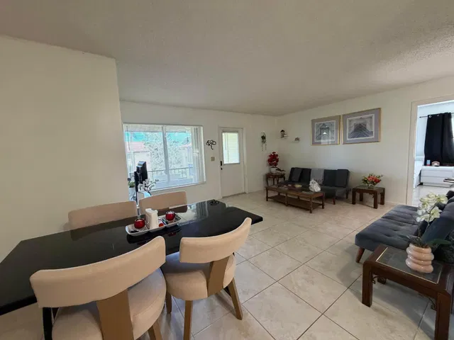 Unit C-2 photo 12
