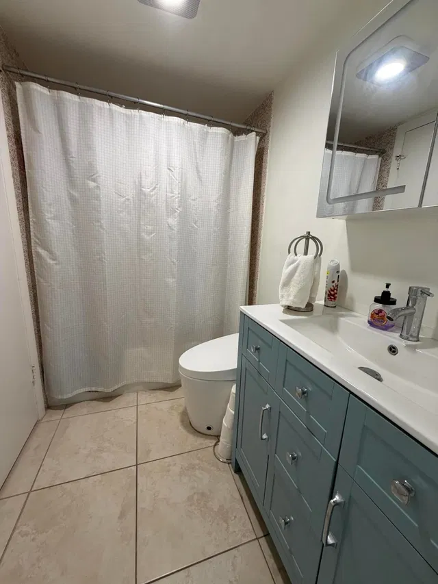 Unit C-2 photo 26