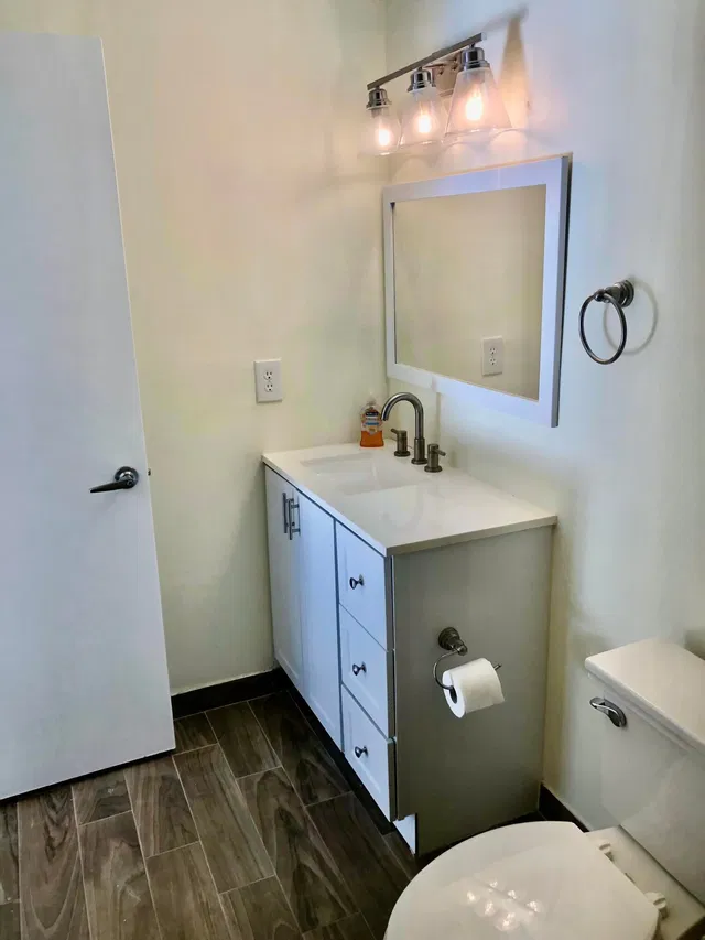 Unit C4 photo 10