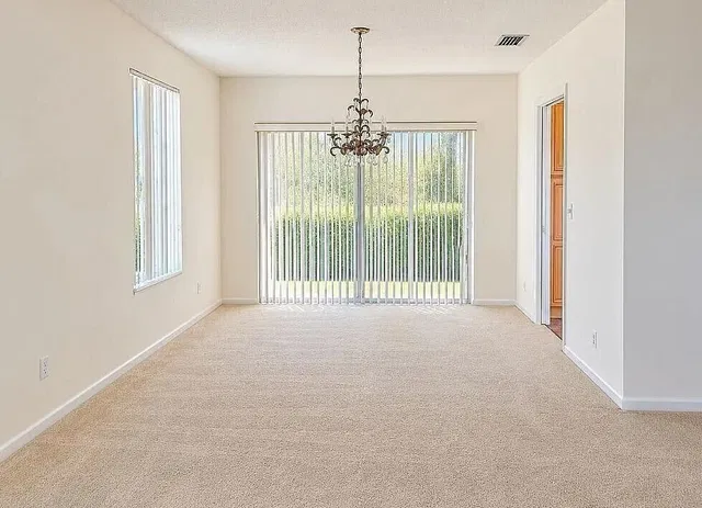 Residence photo 6