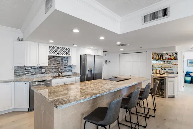 Singer Island Unit PH205 photo 6