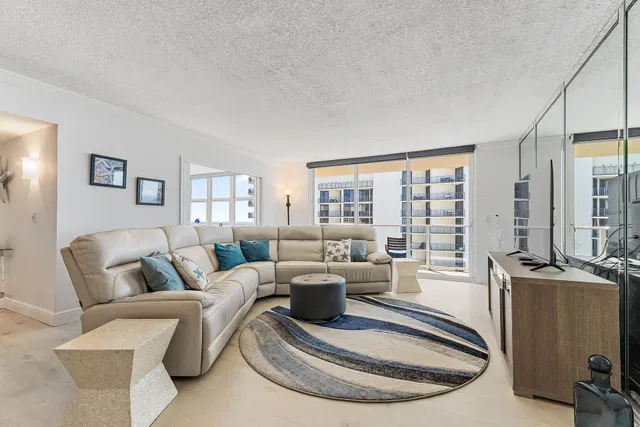 Singer Island Unit PH205 photo 11