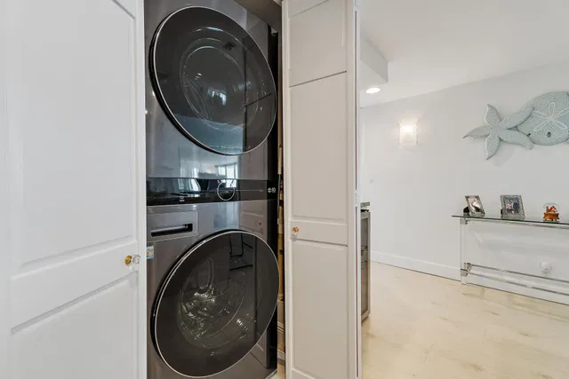 Singer Island Unit PH205 photo 40