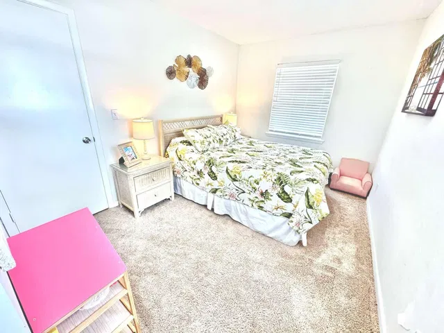  Residence photo 33