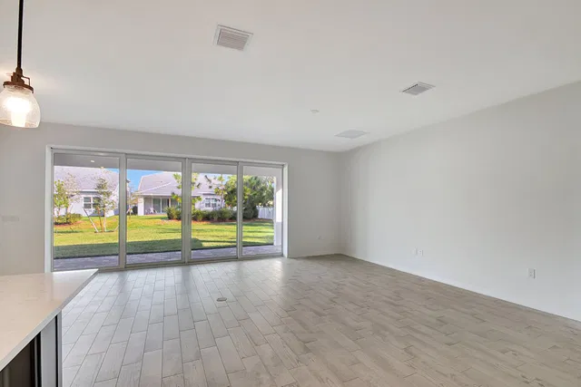 Residence photo 10
