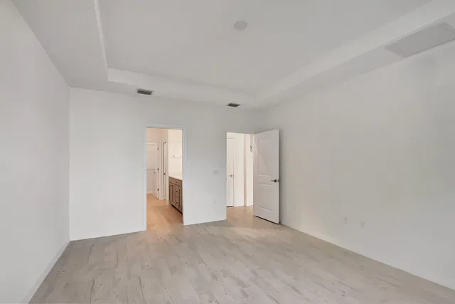 Residence photo 16