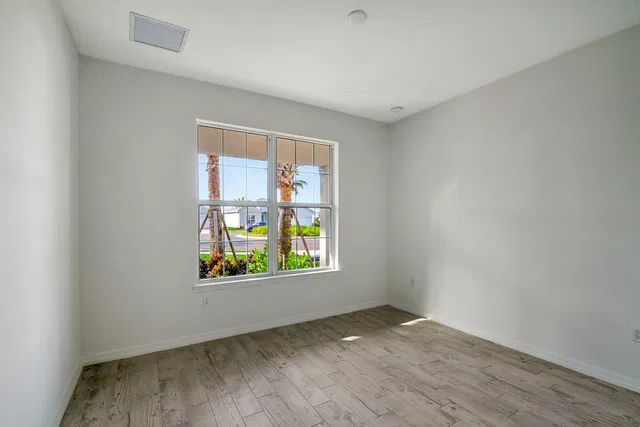 Residence photo 21
