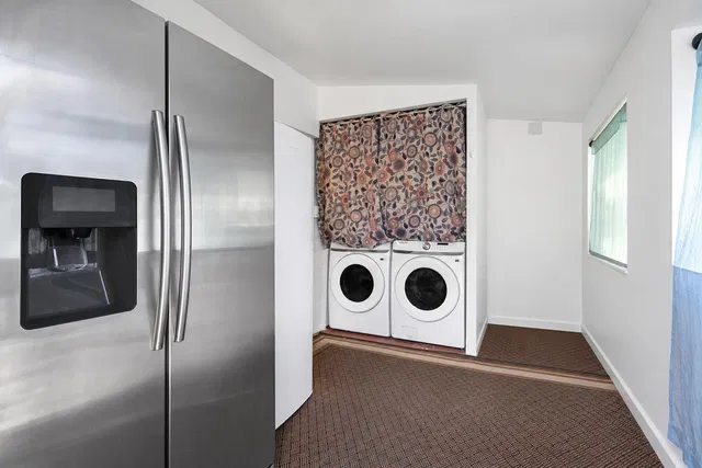  Residence photo 15
