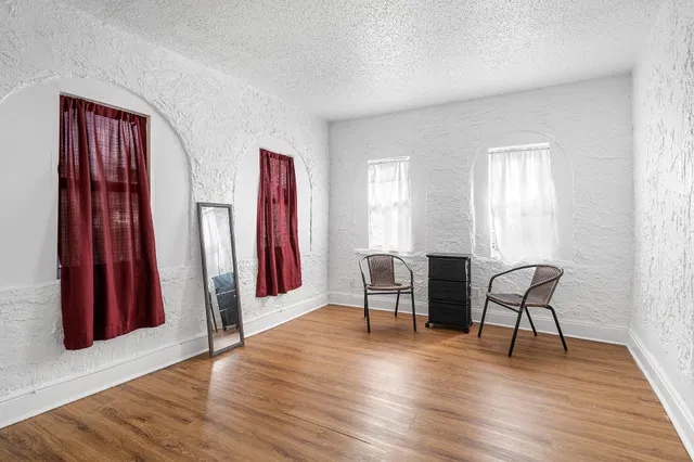  Residence photo 16
