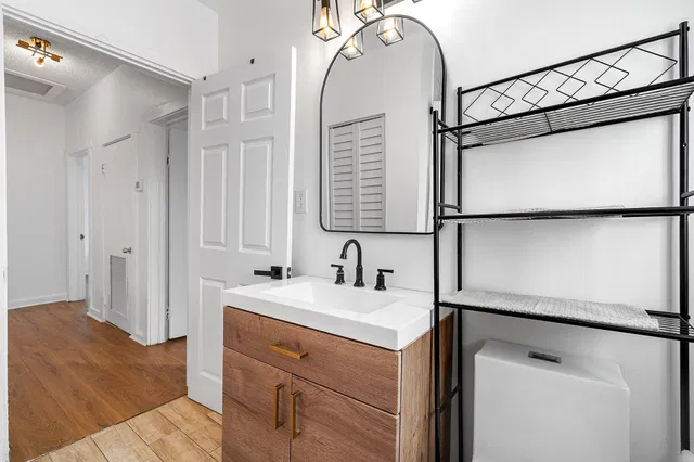  Residence photo 19