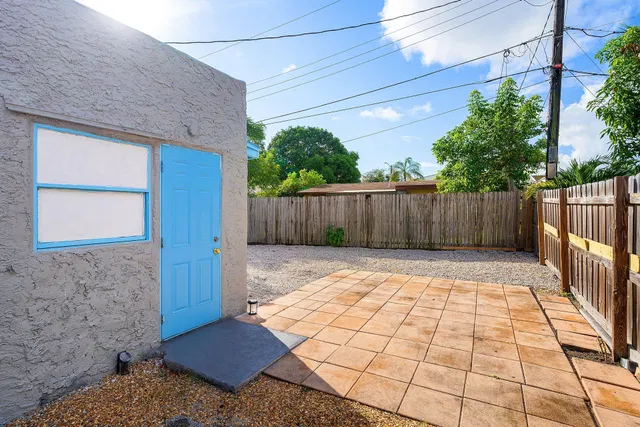  Residence photo 23