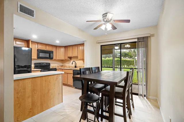 Residence photo 9