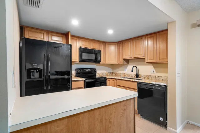Residence photo 11