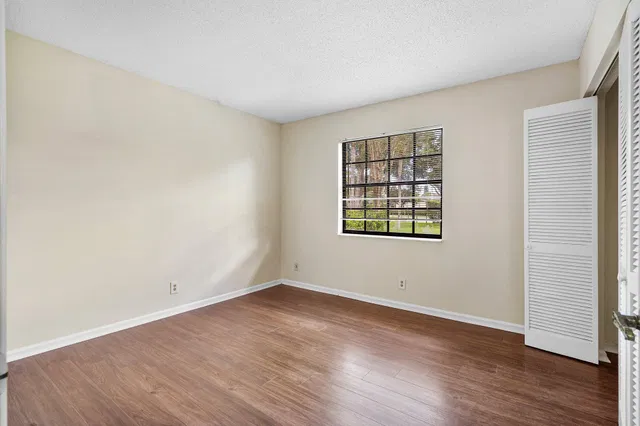 Residence photo 14