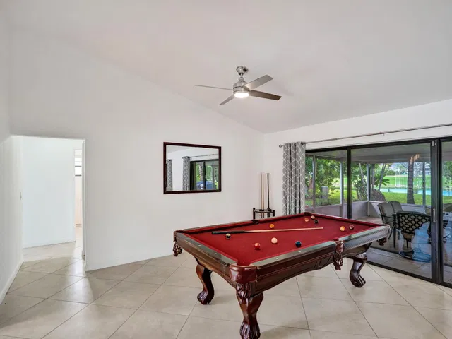 Residence photo 13