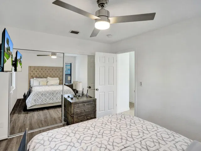 Residence photo 15