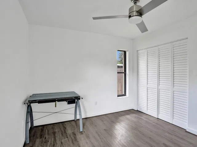 Residence photo 18