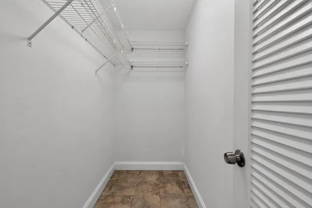  Residence photo 16