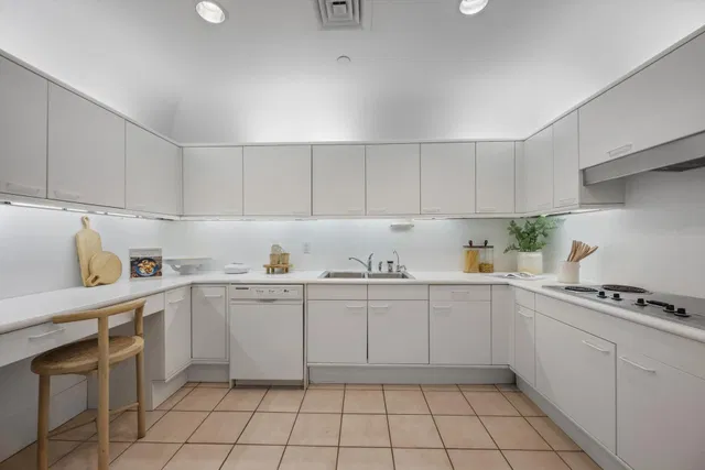 In-Town Palm Beach Unit N45 photo 17