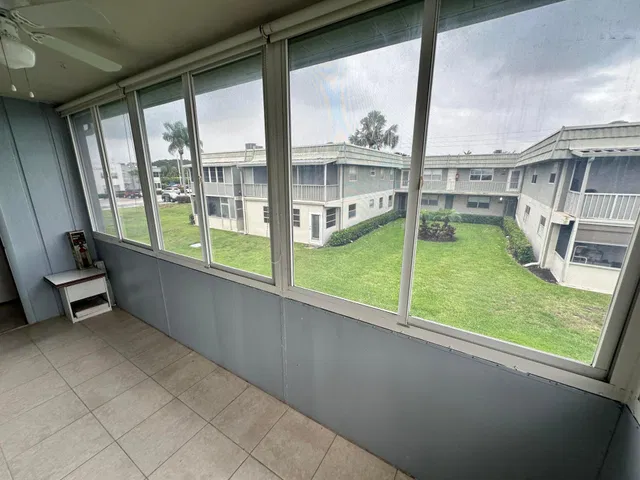 Residence photo 21