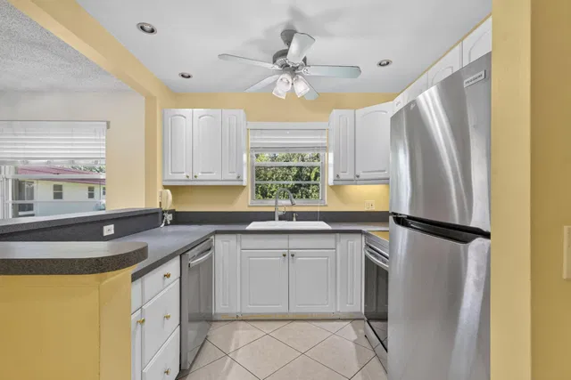 Unit 32-3208 photo 6