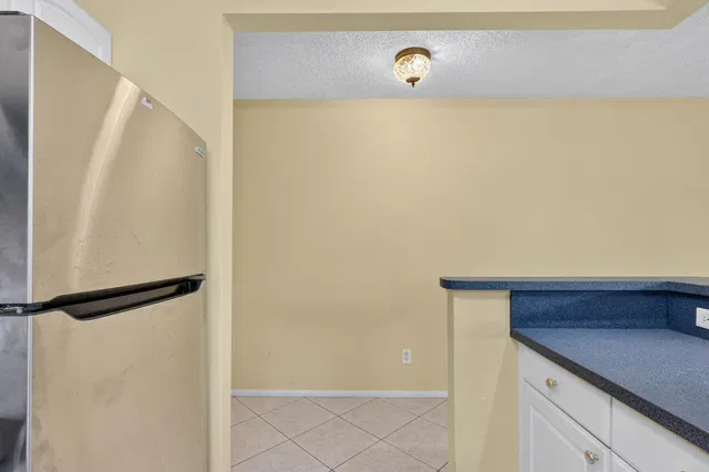 Unit 32-3208 photo 8