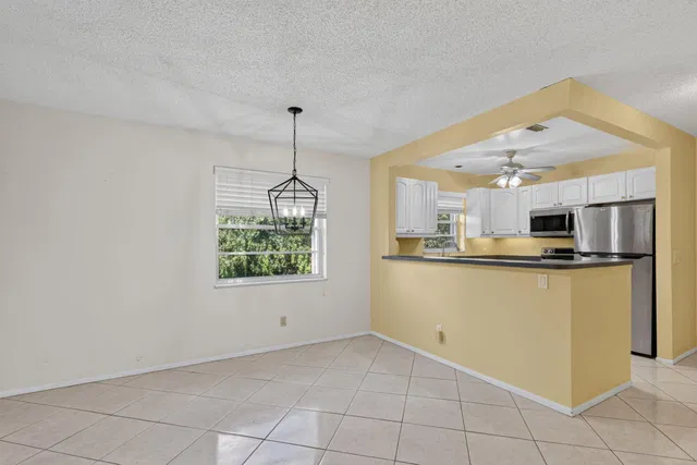Unit 32-3208 photo 11