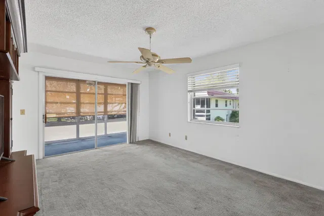 Unit 32-3208 photo 15