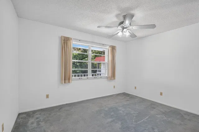 Unit 32-3208 photo 23